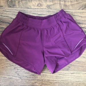 Lululemon Hotty Hot Short 4”